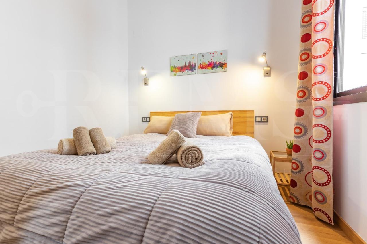 Cozy Flat With Common Pool & Parking - Center By Rems Apartment Малага Екстериор снимка