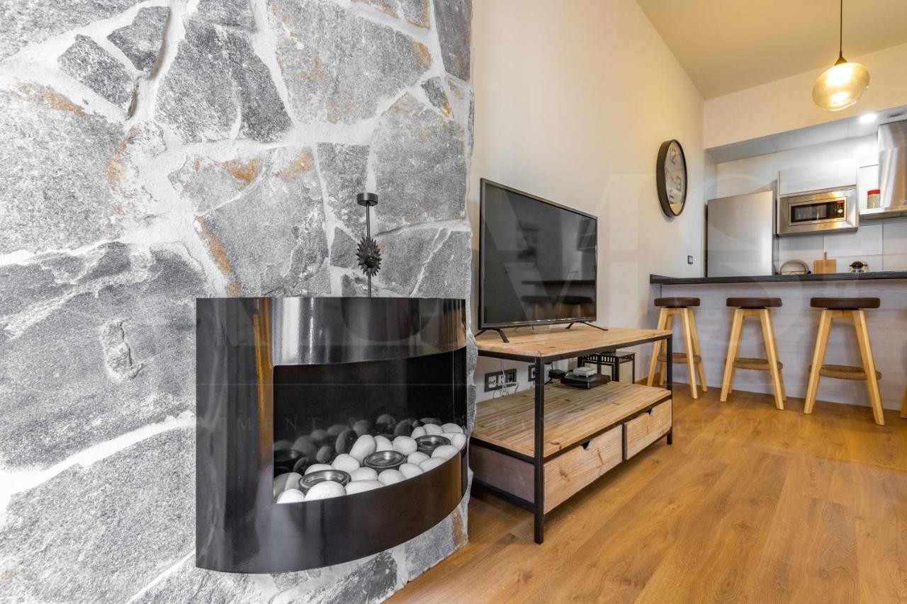 Cozy Flat With Common Pool & Parking - Center By Rems Apartment Малага Екстериор снимка